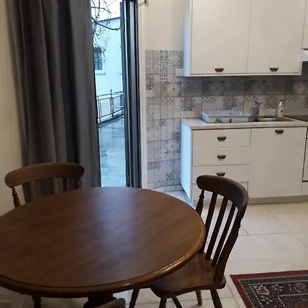 Karavella Cozy Apartment